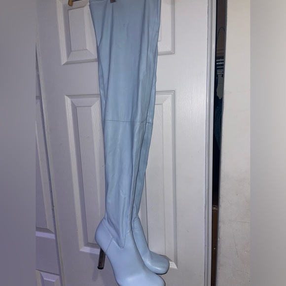 Thigh high blue boots with sliver heel from Zara size 41, women 10 - Picture 4 of 6